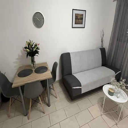 Vela - With Garden View * Makarska